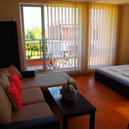 Visit Holiday Apartment Slantschew brjag