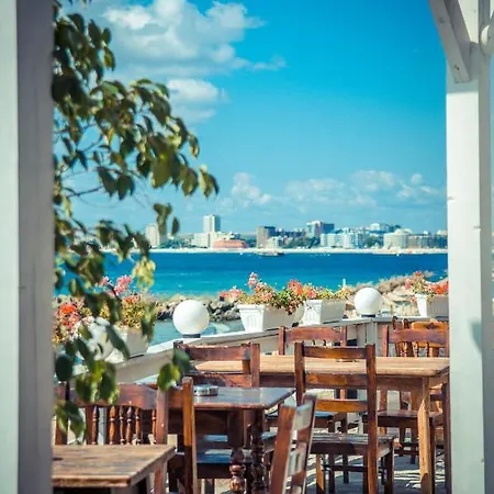 Апартамент Visit Holiday Слънчев бряг