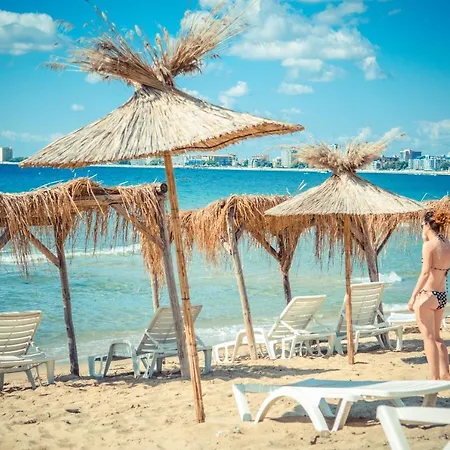 Апартамент Visit Holiday Слънчев бряг