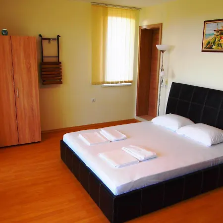 Visit Holiday Apartment *