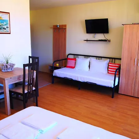 Visit Holiday Apartment *