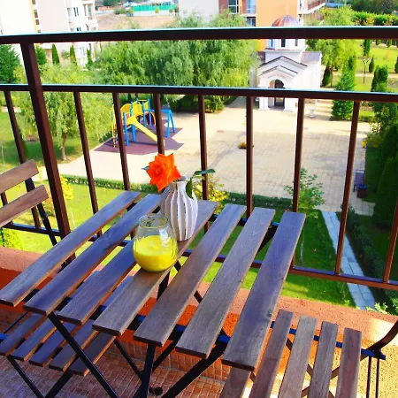Visit Holiday Apartment *